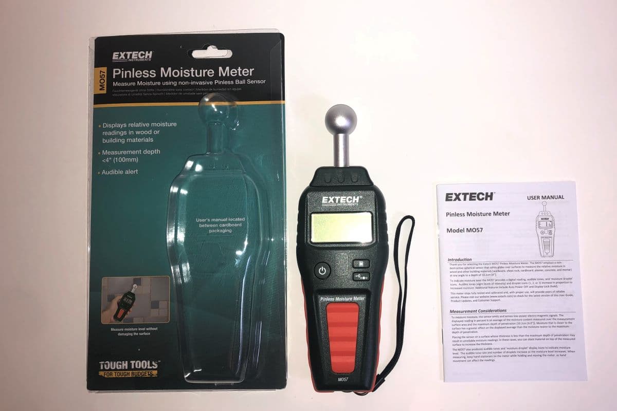 Das Extech MO57 mit Verpackung, Anleitung und 9V-Block im Test Das Extec-h MO57 mit Verpackung, Anleitung und 9V-Block im Test
