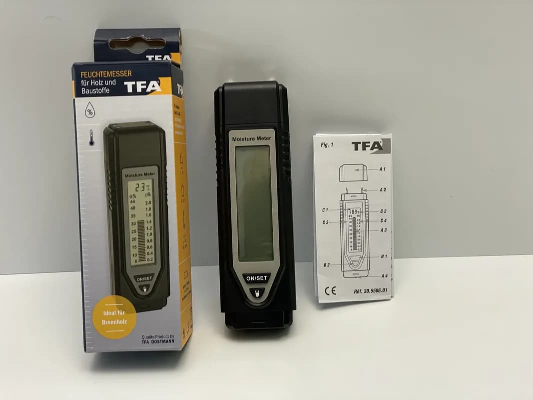 TFA-305506-Titel Das Holzfeuchtemessgerät TFA Dostmann Feuchtemesser 30.5506 mit Verpackung und Anleitung im Test.